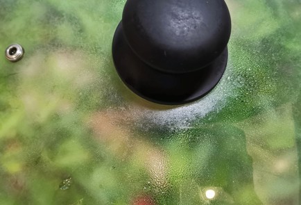 Фото шага рецепта Стейк из карпа на сливочноовощной подушке 173708 шаг 11  