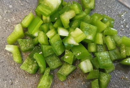 Фото шага рецепта Стейк из карпа на сливочноовощной подушке 173708 шаг 2  