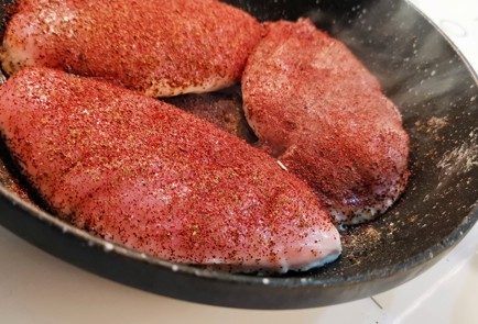 Фото шага рецепта Стейк из куриного филе пофранцузски 174889 шаг 5  