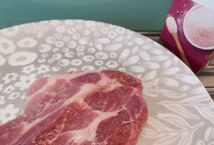 Фото шага рецепта Стейк из свинины 188931 шаг 3  