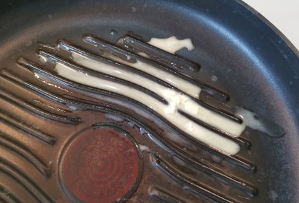 Фото шага рецепта Стейк из свинины 188931 шаг 4  