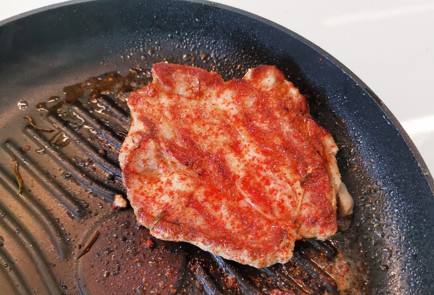 Фото шага рецепта Стейк из свинины 188931 шаг 9  