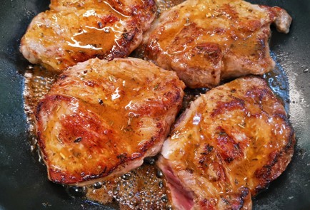 Фото шага рецепта Стейк из свиной шеи пофранцузски 174454 шаг 9  