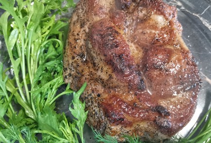 Фото шага рецепта Стейк из свиной шеи 173590 шаг 9  