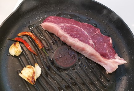 Фото шага рецепта Стейк ньюйорк 189489 шаг 7  