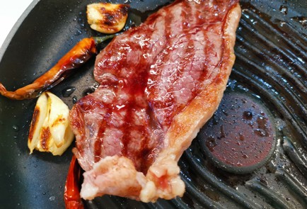 Фото шага рецепта Стейк ньюйорк 189489 шаг 9  