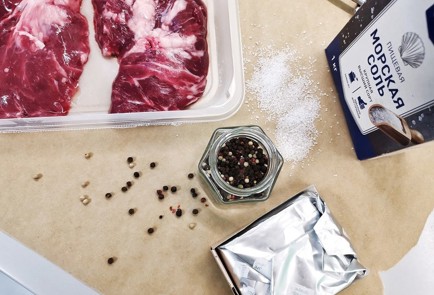 Фото шага рецепта Стейк пиканья из мраморной говядины 140183 шаг 1  