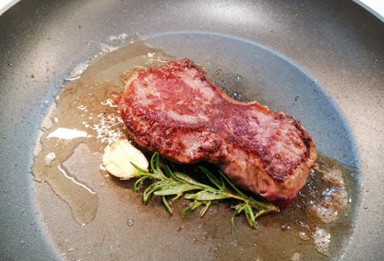 Фото шага рецепта Стейк рамп 188917 шаг 9  