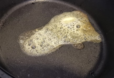 Фото шага рецепта Стейк рибай с жареным ананасом 151226 шаг 8  