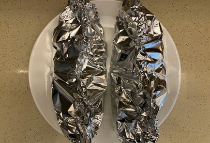 Фото шага рецепта Стейк с греческим йогуртом 189193 шаг 6  