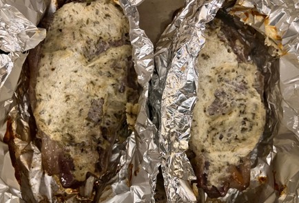 Фото шага рецепта Стейк с греческим йогуртом 189193 шаг 9  