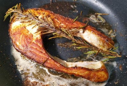 Фото шага рецепта Стейк семги в кокосовом молоке 176319 шаг 5  