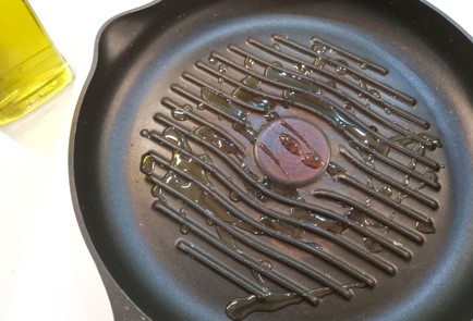 Фото шага рецепта Стейк сирлойн 188492 шаг 1