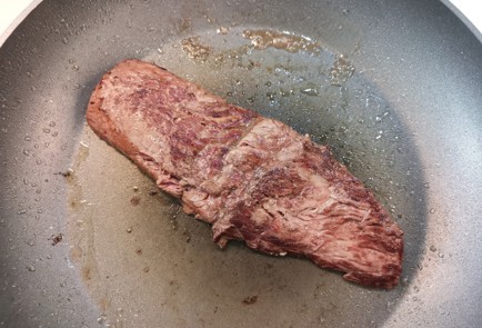 Фото шага рецепта Стейк скрт 190137 шаг 5  