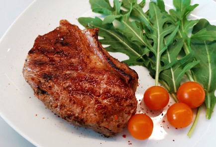 Фото шага рецепта Стейк стриплойн на сковороде гриль 186724 шаг 14  