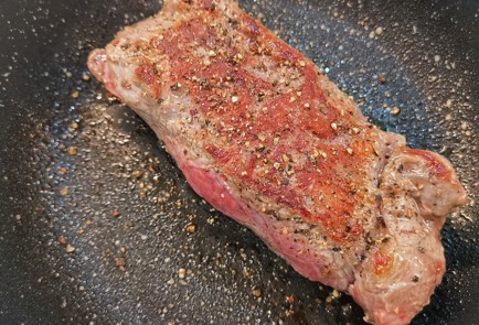 Фото шага рецепта Стейк трайтип 174165 шаг 5  