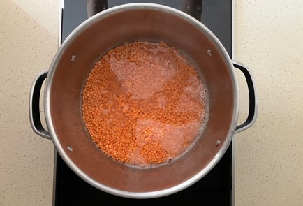 Фото шага рецепта Стейки из филе утки с чечевицей в духовке 173874 шаг 2  