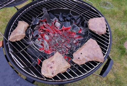 Фото шага рецепта Стейки из говяжьей печени 189465 шаг 10  
