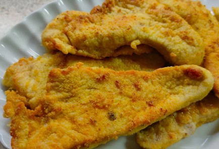 Фото шага рецепта Стейки из индейки с соевосливочным соусом 190379 шаг 9  