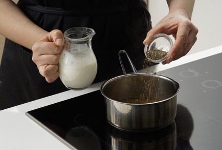 Фото шага рецепта Стейки из капусты с перечносливочным соусом 152900 шаг 8  