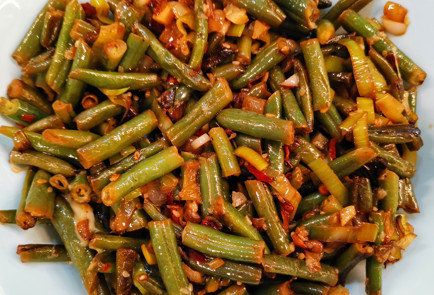 Фото шага рецепта Стручковая фасоль с сыром луком и чесноком 151764 шаг 16  