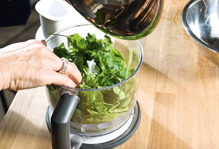 Фото шага рецепта Суфле из шпината петрушки и тофу 17621 шаг 1  