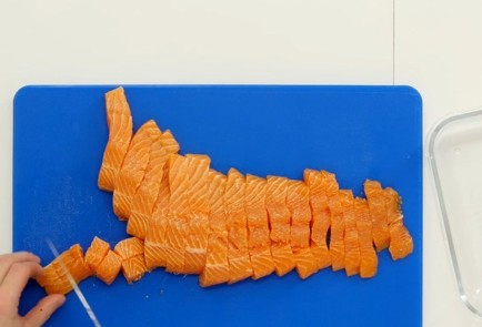 Фото шага рецепта Сугудай из красной рыбы 126552 шаг 2  