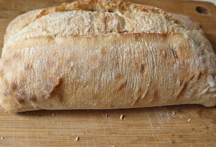 Фото шага рецепта Сухарики домашние из чиабатты с чесноком 190351 шаг 1  