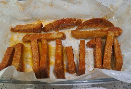 Фото шага рецепта Закуска к пиву из черного хлеба и кетчупа 190264 шаг 8  