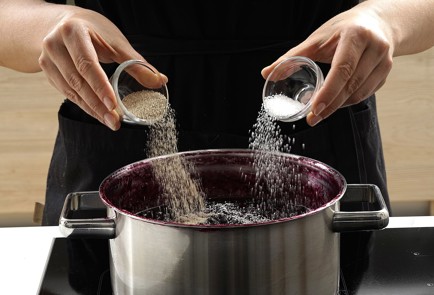 Фото шага рецепта Сухое варенье из черноплодной рябины 152739 шаг 7  