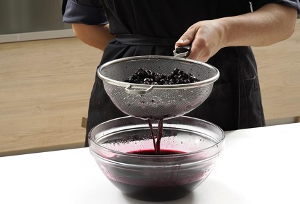 Фото шага рецепта Сухое варенье из черноплодной рябины 152739 шаг 8  