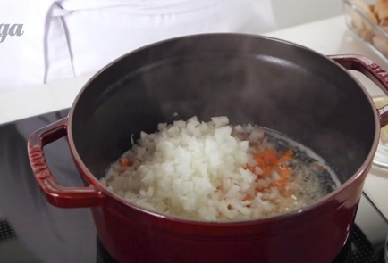 Фото шага рецепта Суп из белых грибов с перловкой 52612 шаг 3  