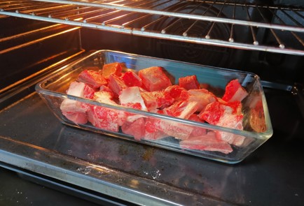 Фото шага рецепта Суп из говядины и квашеной капусты 176221 шаг 2  