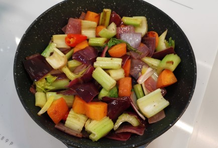 Фото шага рецепта Суп из говядины и квашеной капусты 176221 шаг 5  