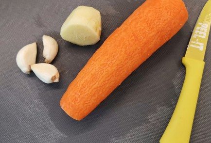 Фото шага рецепта Суп из корнишона 173987 шаг 1  