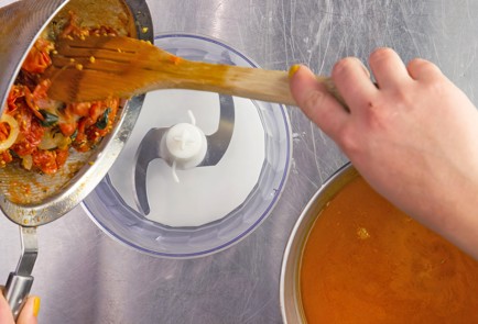 Фото шага рецепта Суп из печеных помидоров 57046 шаг 6  