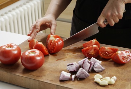 Фото шага рецепта Суп из сладкого перца с печеным чесноком 152996 шаг 2  