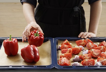 Фото шага рецепта Суп из сладкого перца с печеным чесноком 152996 шаг 3  