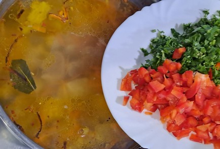 Фото шага рецепта Суп из свиной лопатки с макаронами и сладким перцем 186844 шаг 11  