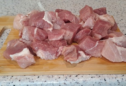 Фото шага рецепта Суп из свиной лопатки с макаронами и сладким перцем 186844 шаг 2  