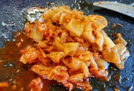 Фото шага рецепта Суп кимчи 189459 шаг 5  