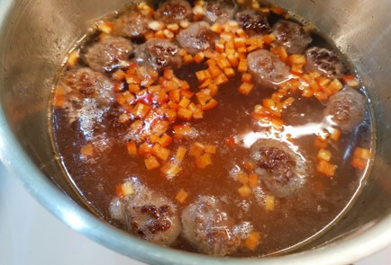 Фото шага рецепта Суп с фрикадельками 188919 шаг 8  