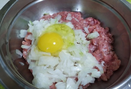 Фото шага рецепта Суп с фрикадельками 190089 шаг 2  