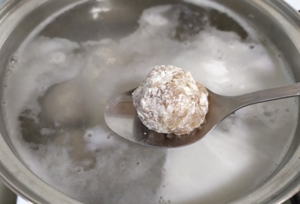 Фото шага рецепта Суп с фрикадельками 190089 шаг 6  