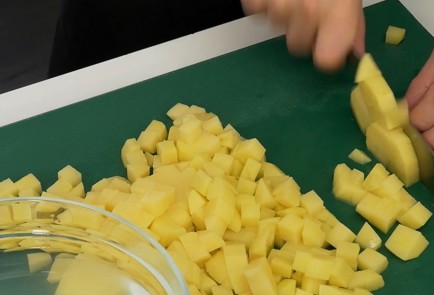 Фото шага рецепта Суп с клецками 136766 шаг 2  