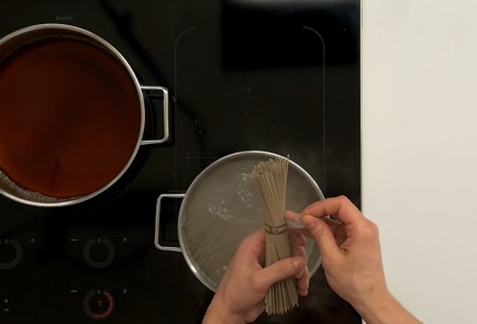 Фото шага рецепта Суп с собой шпинатом и тофу 29615 шаг 4  