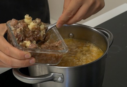 Фото шага рецепта Суп с тушенкой 139741 шаг 3  