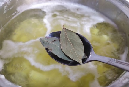 Фото шага рецепта Суп с тушенкой 190708 шаг 5  