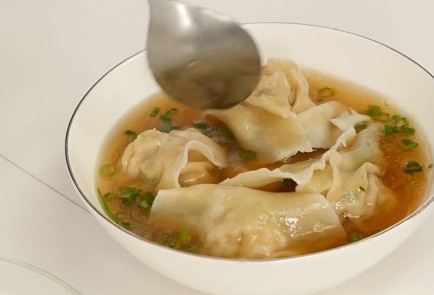 Фото шага рецепта Суп с вонтонами 125674 шаг 9  