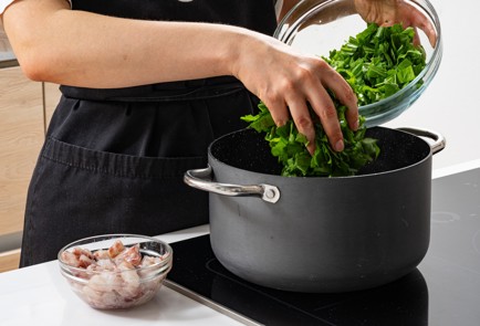 Фото шага рецепта Суп со щавелем 188793 шаг 10  